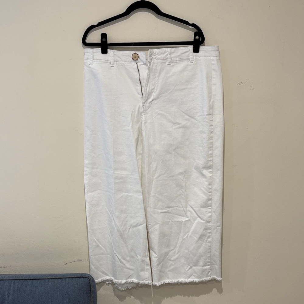 Time and Tru White Cropped Pants with Frayed Hem